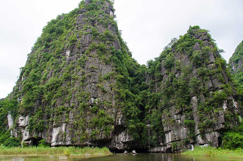 466 - Vietnam - cuevas de Tam Coc